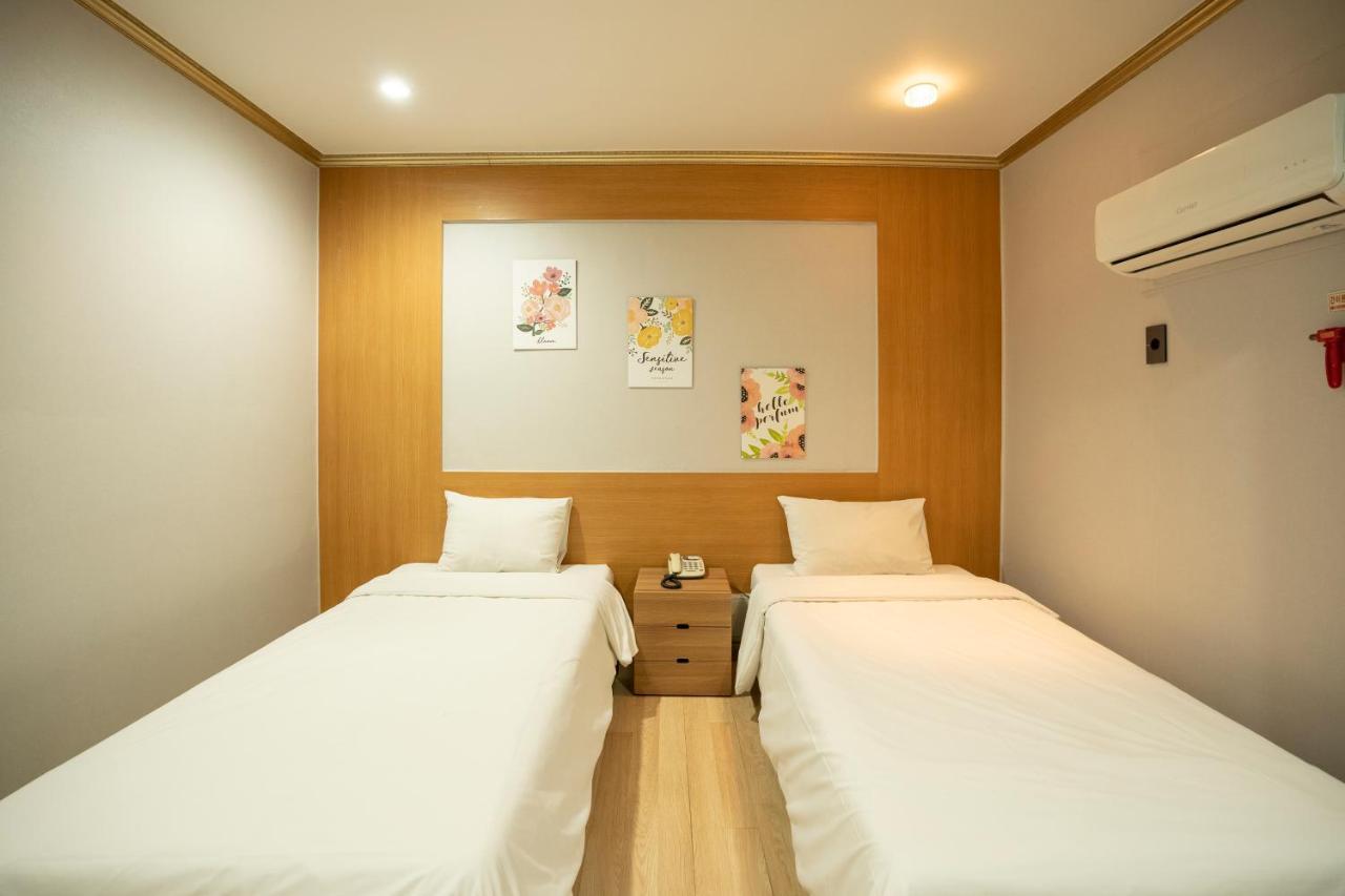 Jeju Stay Hotel Bagian luar foto