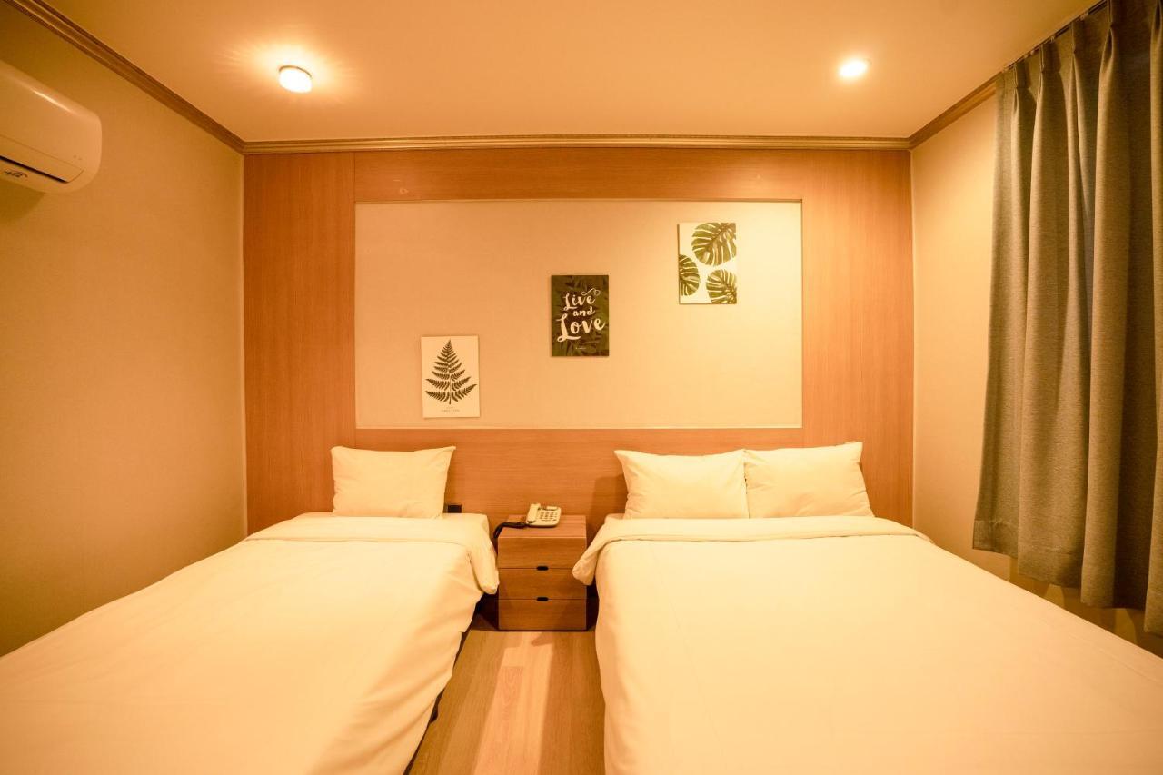 Jeju Stay Hotel Bagian luar foto