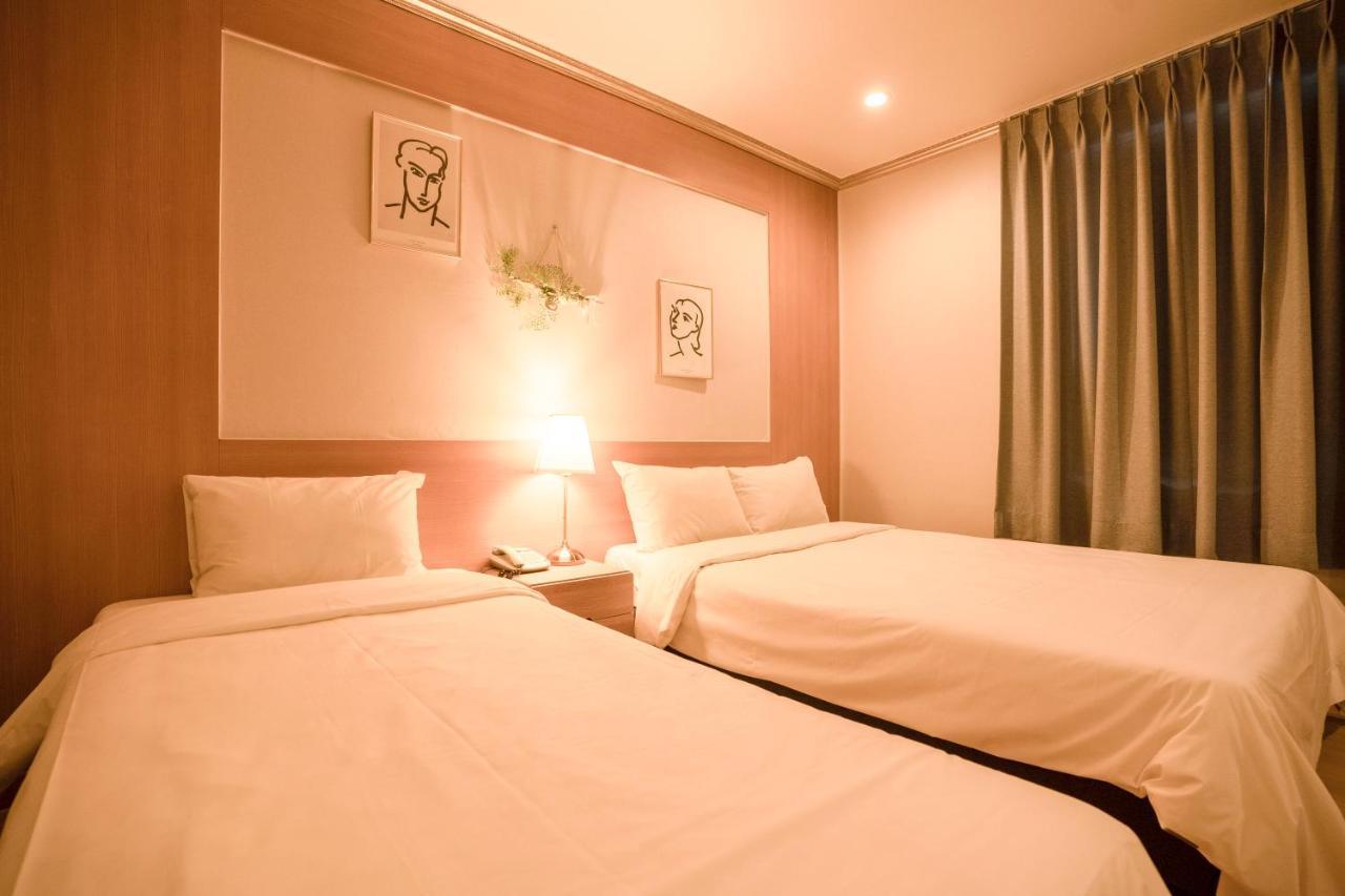 Jeju Stay Hotel Bagian luar foto