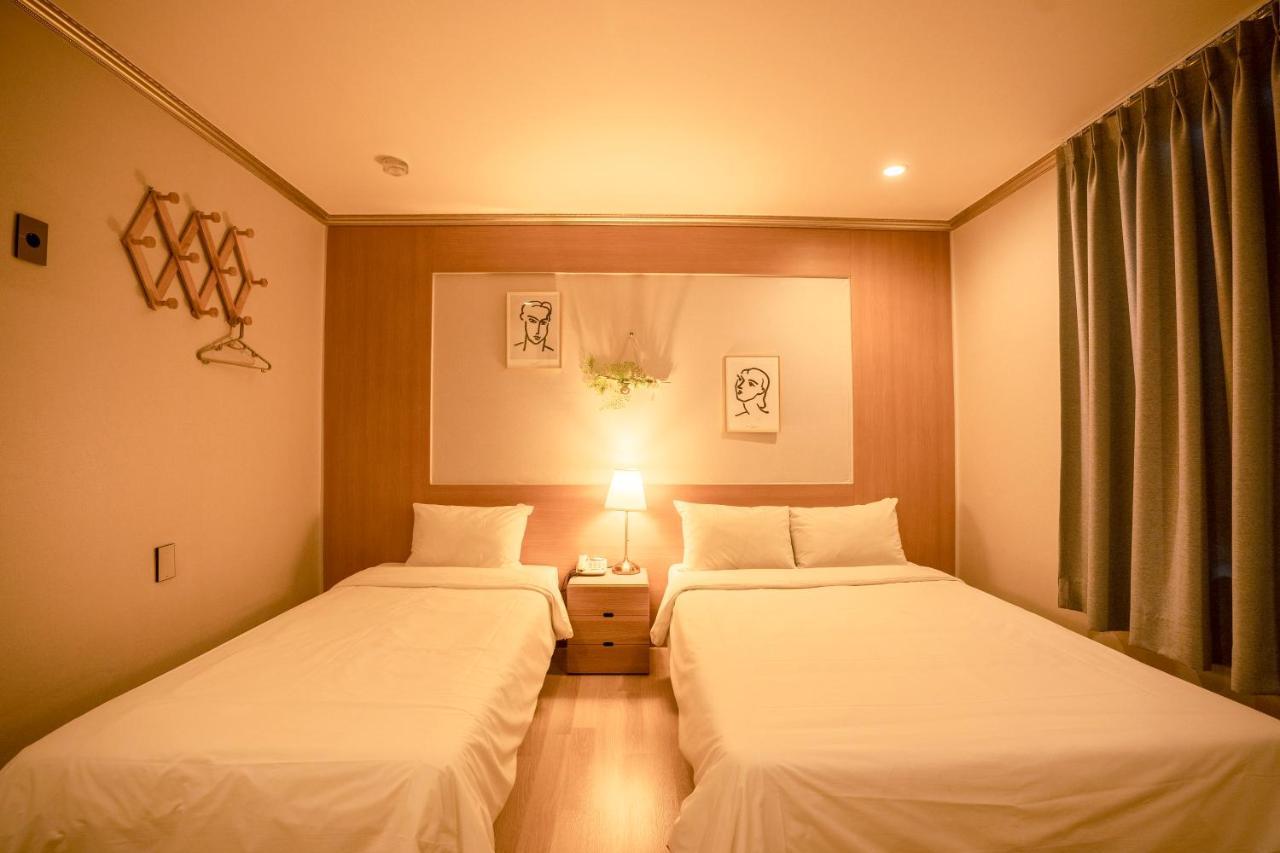 Jeju Stay Hotel Bagian luar foto