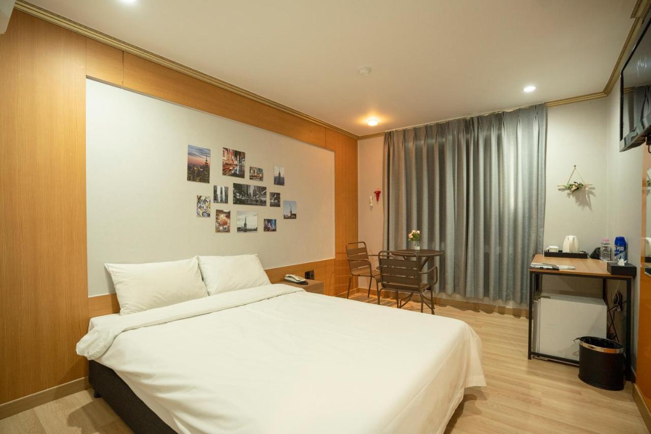 Jeju Stay Hotel Bagian luar foto
