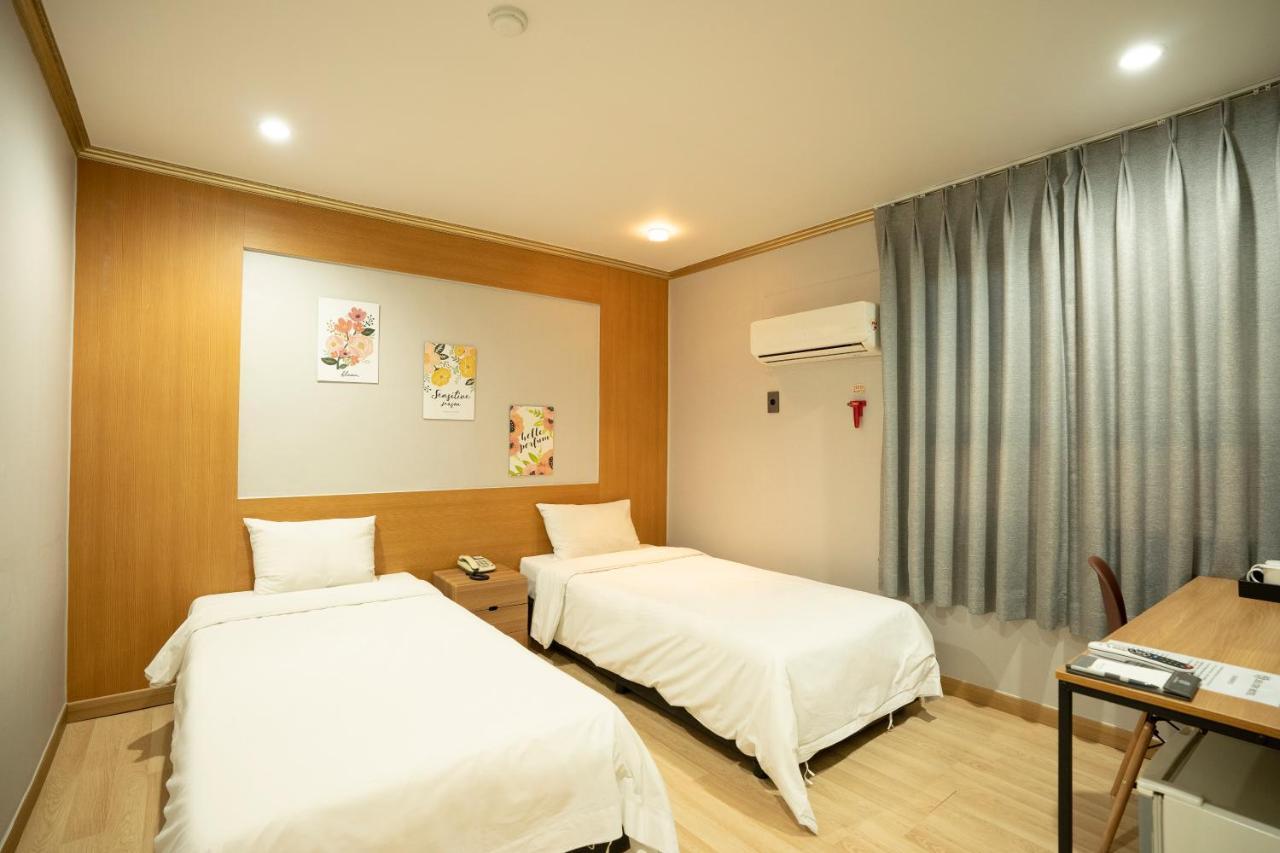 Jeju Stay Hotel Bagian luar foto