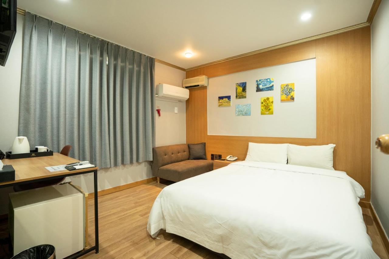 Jeju Stay Hotel Bagian luar foto