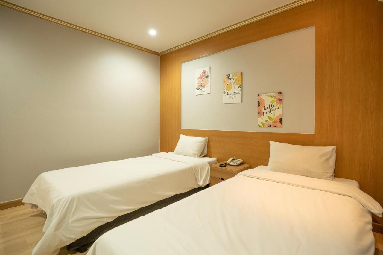 Jeju Stay Hotel Bagian luar foto
