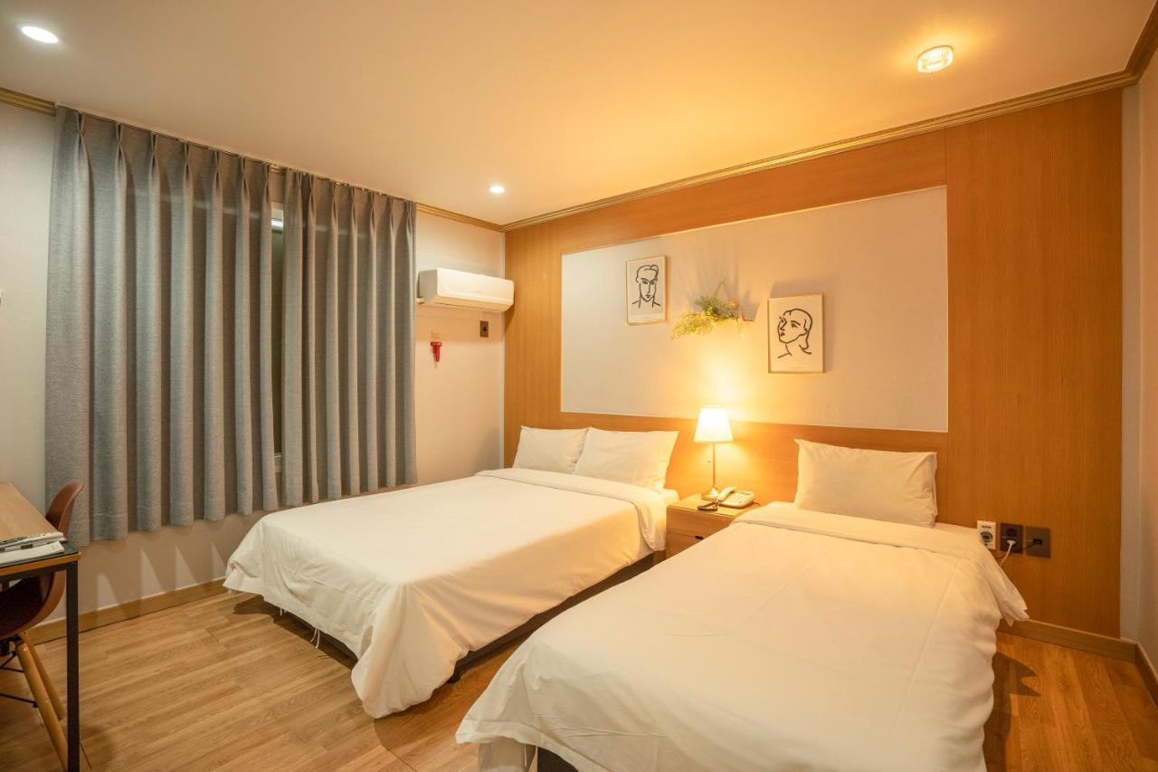 Jeju Stay Hotel Bagian luar foto